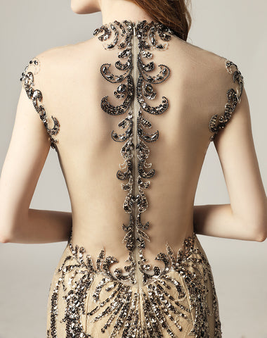 Glamorous Off - the - Shoulder V - Neck Mermaid Gown with Intricate Beadwork and Tulle Train Prom Dress,LX430