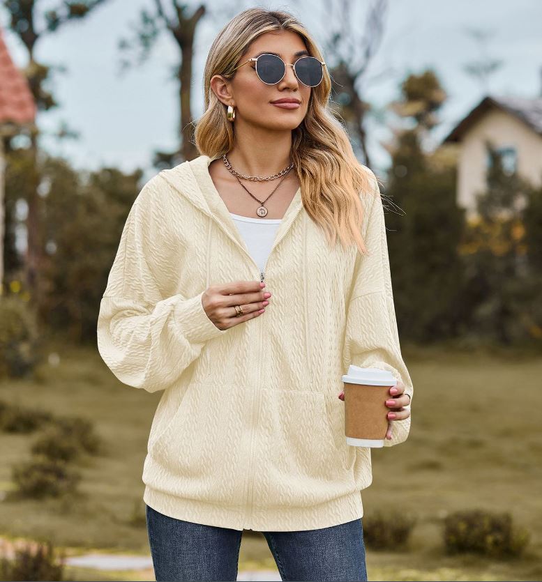 Autumn and winter new solid color pocket long sleeved loose hooded sweatshirt jacket