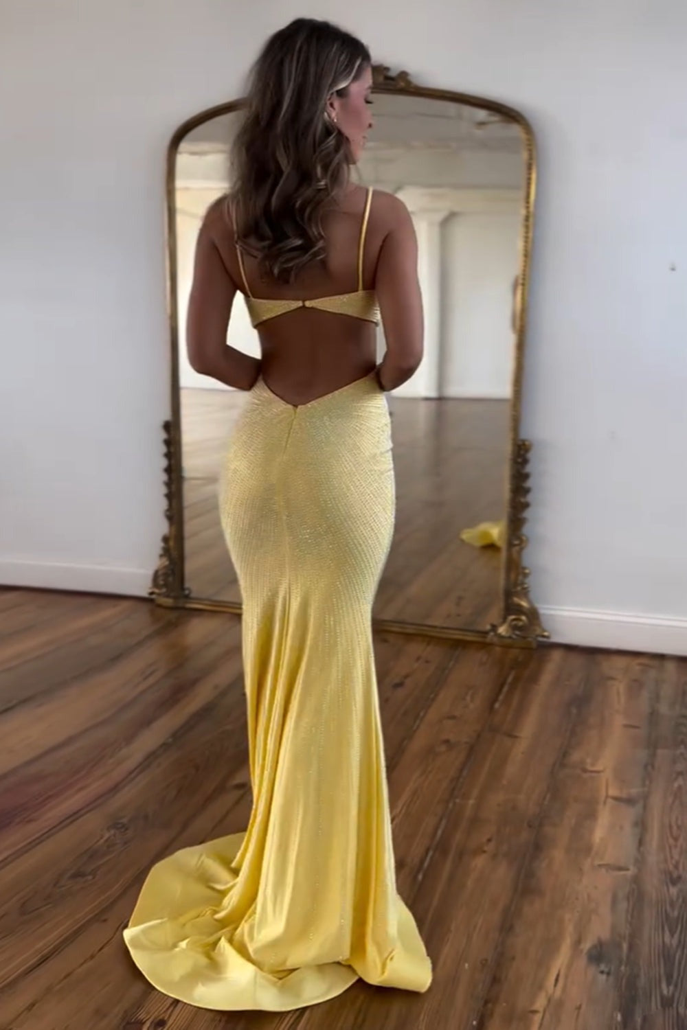 Charming V Neck Mermaid Yellow Satin Long Prom Dresses with Beading