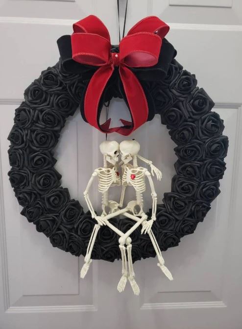 Halloween New Creative Gothic Skull Wreath Pendant