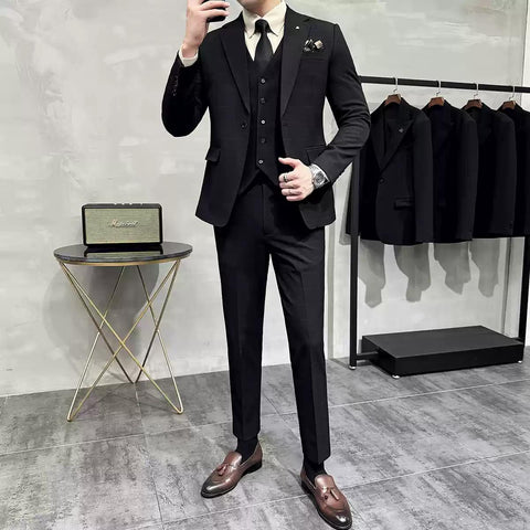 Sophisticated Men's Three - Piece Grey Tweed Suit with Double - breasted Vest , XZ003