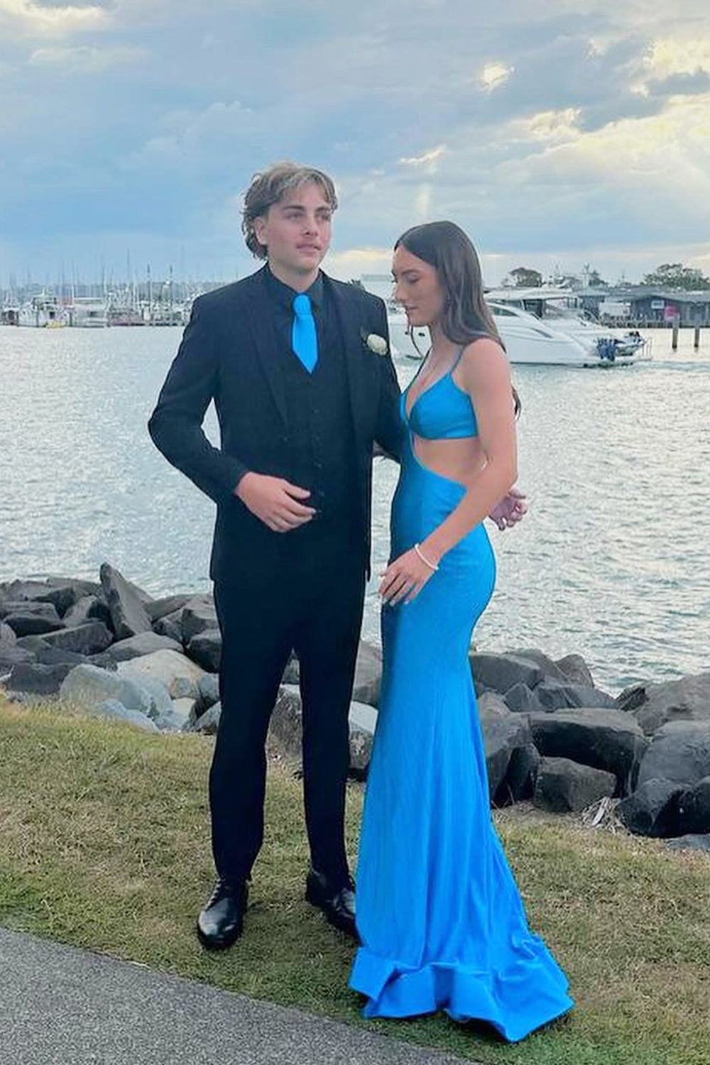 Charming V Neck Mermaid Satin Prom Dresses