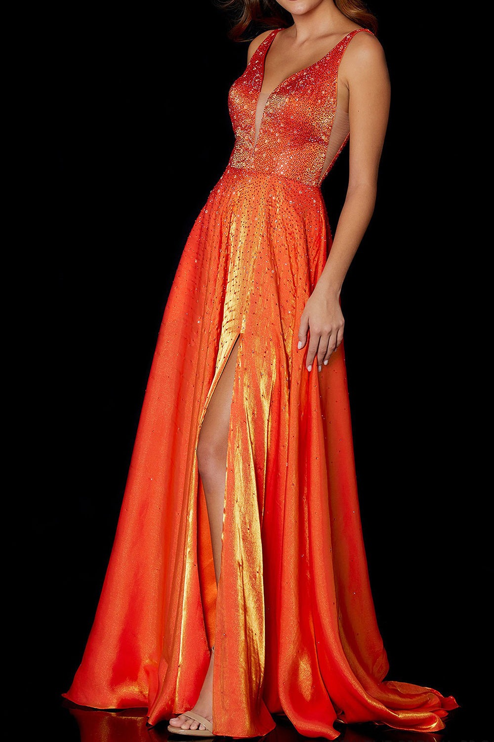 Gorgeous Sleeveless Deep V-neck Split Front Prom Dress With Sequins