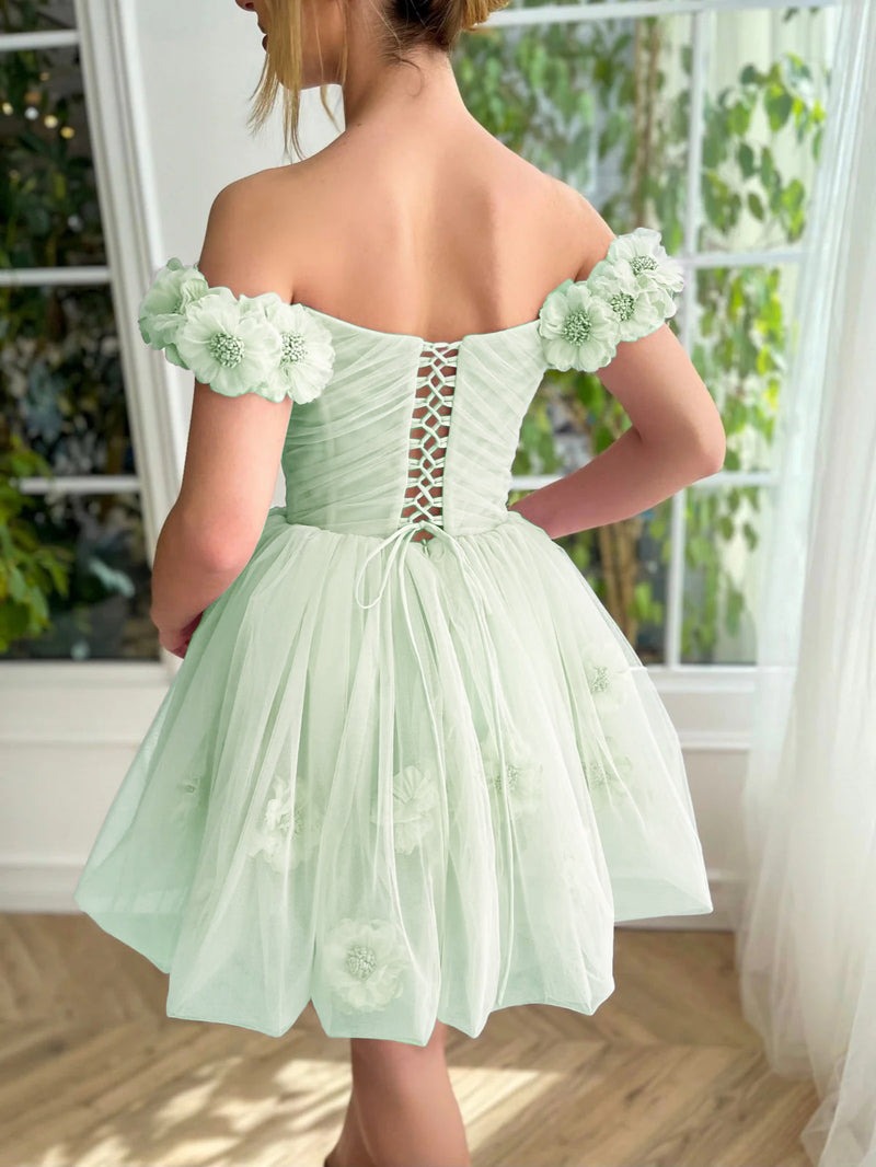 Short Corset Strapless Tulle Homecoming Dress