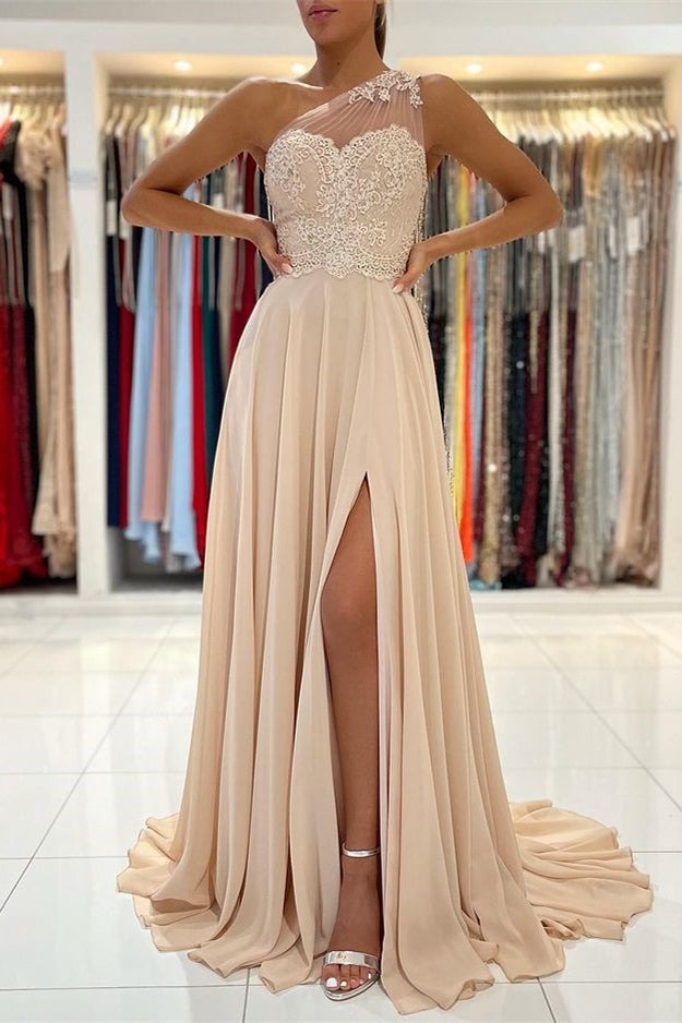 One-Shoulder Appliques Lace  Prom Dress With Slit