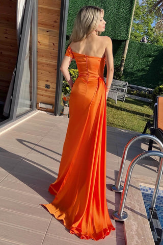 One-Shoulder Prom Gown with Dramatic Mermaid Ruffles and Beaded Detailing