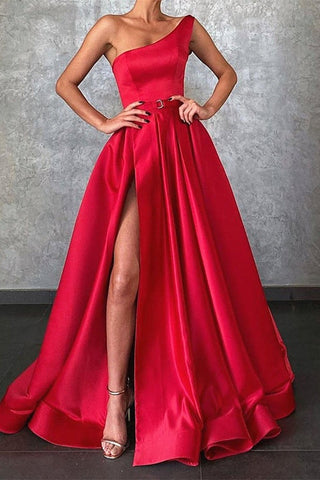 One-Shoulder Prom Gown with Convenient Pockets and Stylish Split