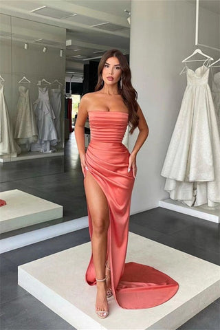 Mermaid Prom Gown with Stunning Strapless Design and Elegant Split Pleats
