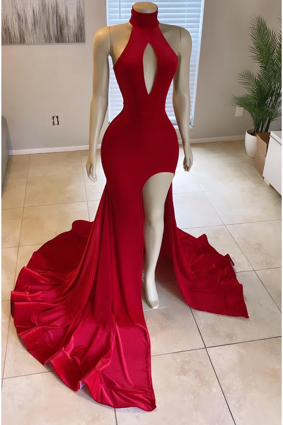 Ravishing Crimson Front Split Mermaid High-Neck Prom Gown