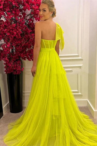 One-Shoulder Tulle A-Line Prom Gown with Elegant Split