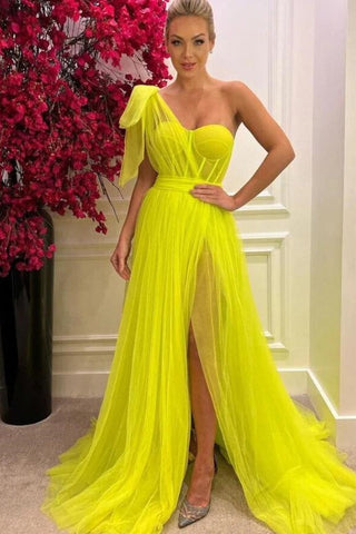 One-Shoulder Tulle A-Line Prom Gown with Elegant Split