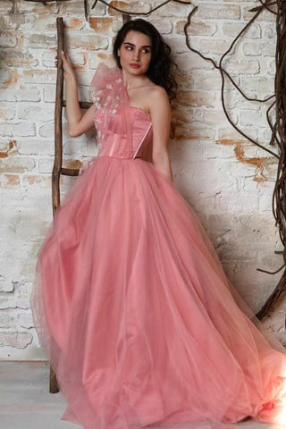 One-Shoulder Tulle Prom Gown Adorned with Exquisite Appliques